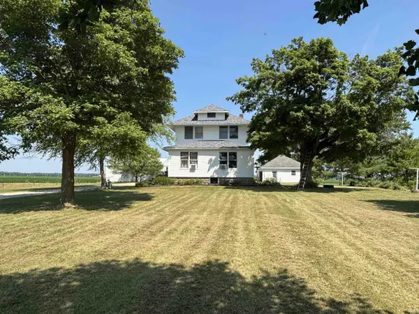 8703 N 100 E RD, Huntington, IN 46750