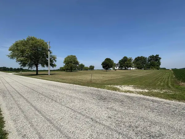 8703 N 100 E RD, Huntington, IN 46750