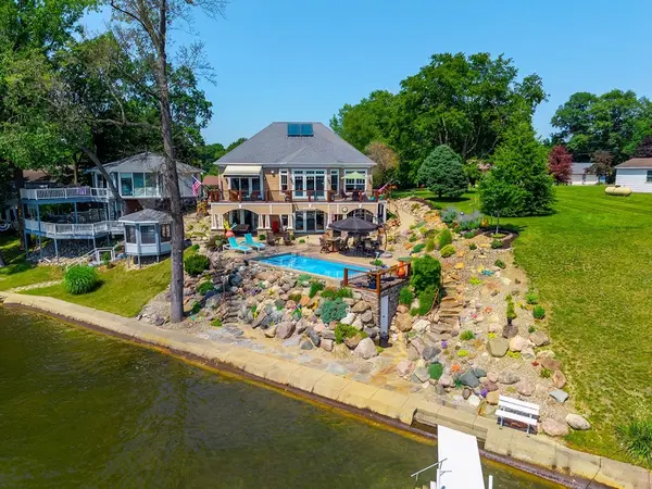 980 Lane 340 Jimmerson Lk ***, Fremont, IN 46737