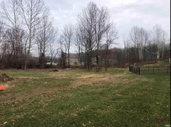 811 N Daisy DR, Ellettsville, IN 47429