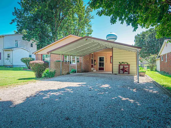 1208 Dereham DR, Mount Vernon, IN 47620