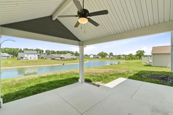 453 Barnsley CV, Fort Wayne, IN 46845
