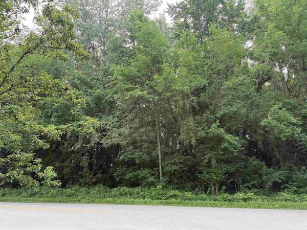 4376 E Shore DR, Bremen, IN 46506