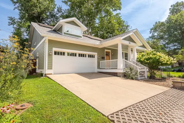 1021 E Maxwell LN, Bloomington, IN 47401