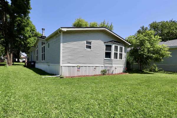209 S Cherry ST, Lynn, IN 47355