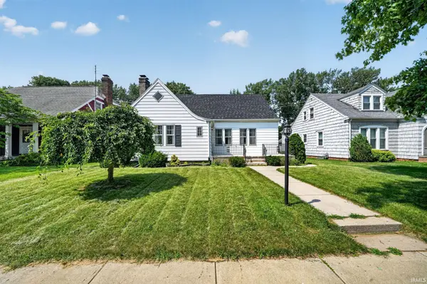 723 W Angela BLVD, South Bend, IN 46617