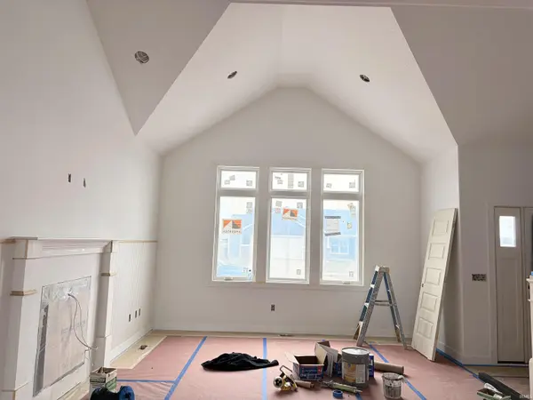 5035 CHICKADEE DR, Woodburn, IN 46797