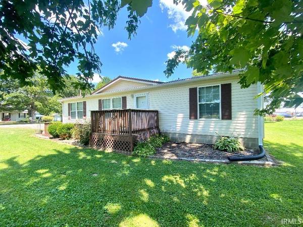 479 N Chestnut ST, Switz City, IN 47465