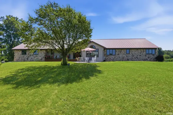 6095 E Division RD, Angola, IN 46703