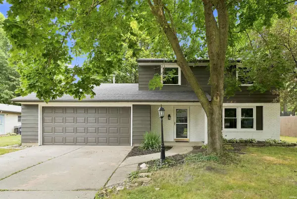 7025 White Eagle DR, Fort Wayne, IN 46815