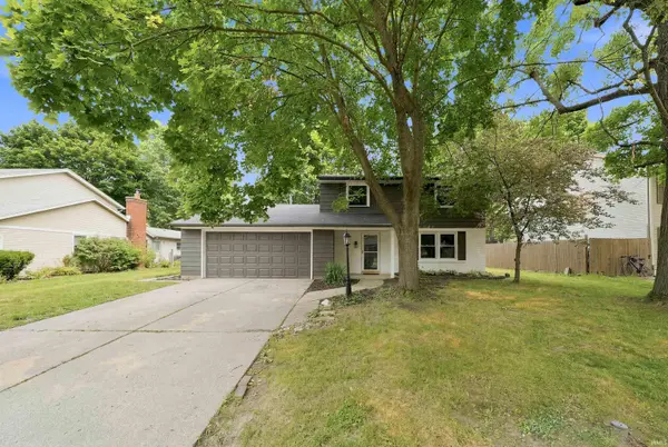 7025 White Eagle DR, Fort Wayne, IN 46815