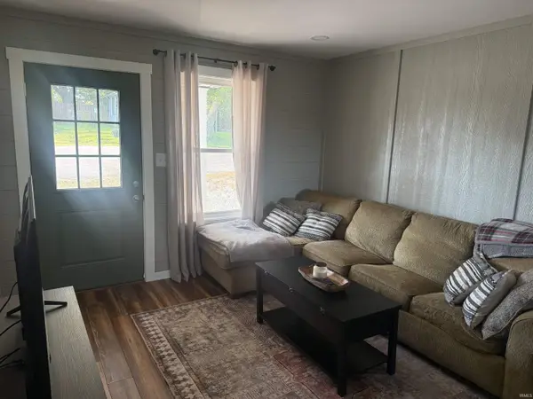 323 Horton Ave ***, Paoli, IN 47454