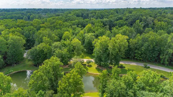 1545 Skipping Stone DR, Evansville, IN 47725