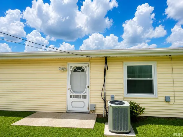 2815 29Th ST, Bedford, IN 47421-5205