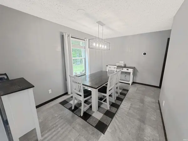 6183 W Stalheim AVE, Owensville, IN 47665