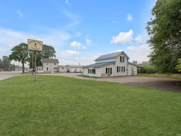 1916 S Wayne ST, Auburn, IN 46706