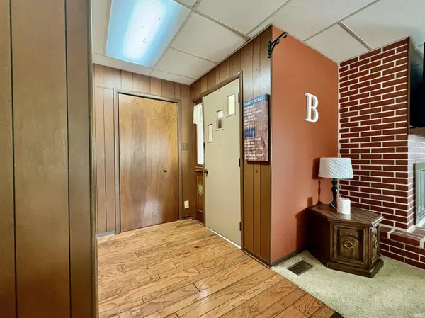 925 W Washington ST, Bluffton, IN 46714