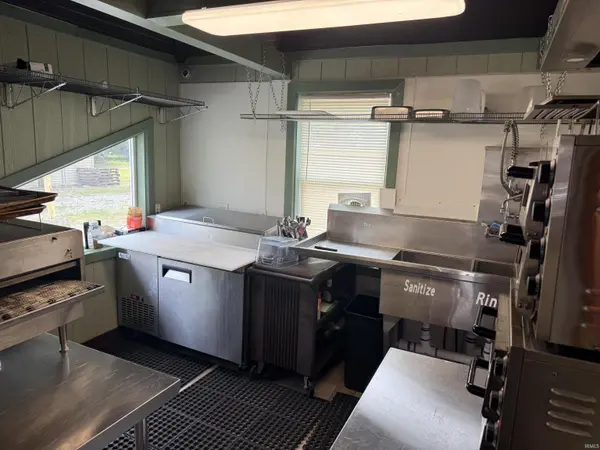 119 W Indiana AVE, Eaton, IN 47338-7338