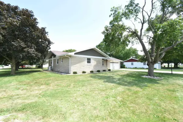 201 E Maple ST, Fowler, IN 47944