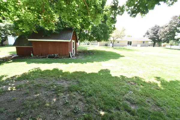 201 E Maple ST, Fowler, IN 47944