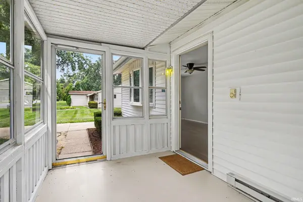 15525 Darden RD, Granger, IN 46530-8567