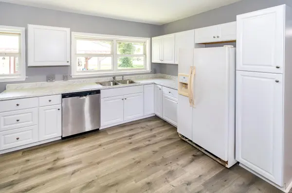 1137 E 2nd ST, Mount Vernon, IN 47620