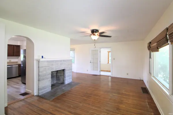801 Burlington AVE, Frankfort, IN 46041