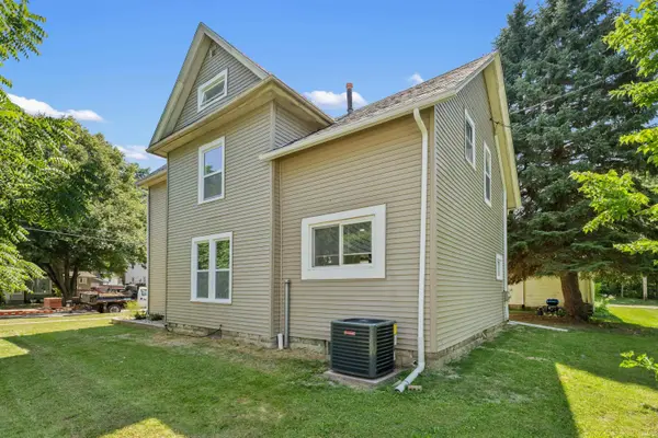 223 E William ST, Kendallville, IN 46755