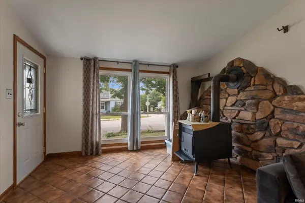 234 W Lawrence ST, Mishawaka, IN 46545