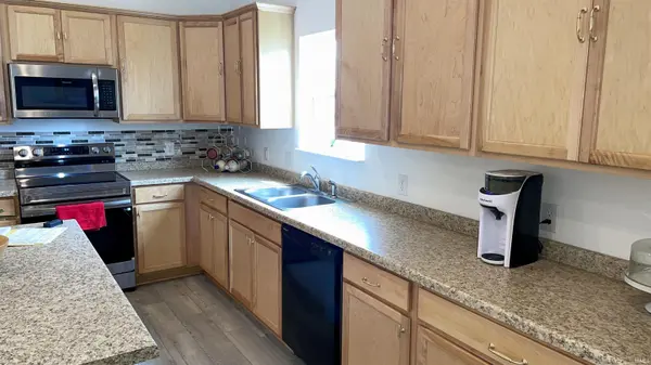 3243 Sand Walk DR, Kokomo, IN 46902