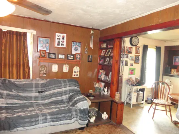 227 20th ST, Bedford, IN 47421