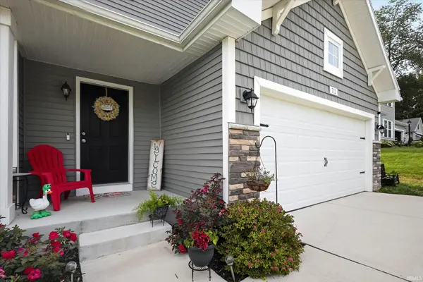 712 Gentry LN, New Carlisle, IN 46552