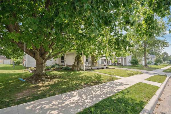 221 E WASHINGTON ST, Galveston, IN 46932
