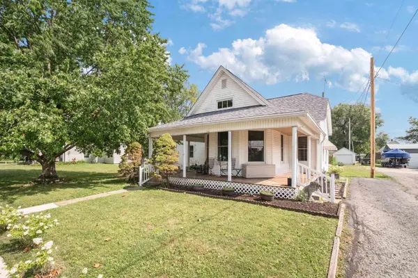221 E WASHINGTON ST, Galveston, IN 46932