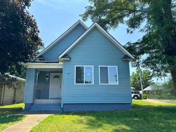 121 E Memorial DR, Muncie, IN 47302