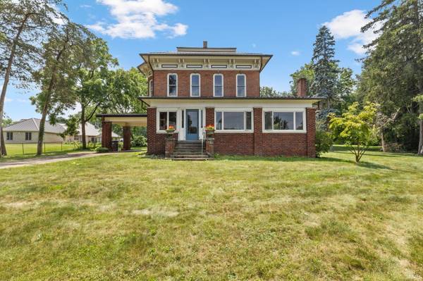 313 Bristol AVE, Middlebury, IN 46540-9019