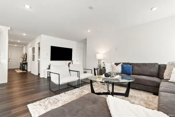 7929 Cordovan CV, Fort Wayne, IN 46835-0081