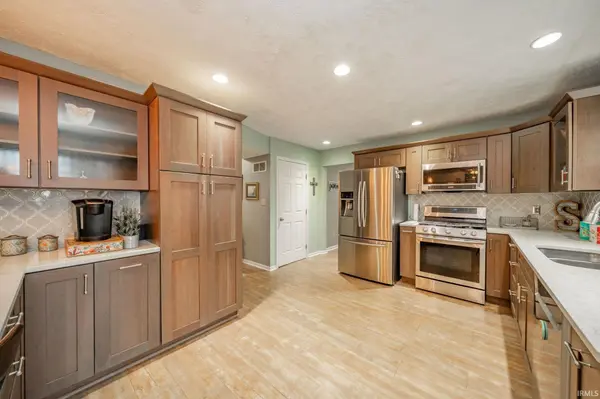 3004 Aruba WAY, Muncie, IN 47302-9113
