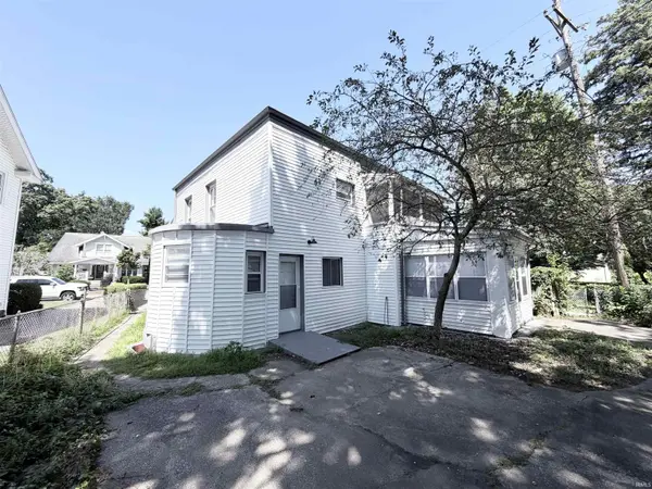 120 Manor AVE, Elkhart, IN 46613