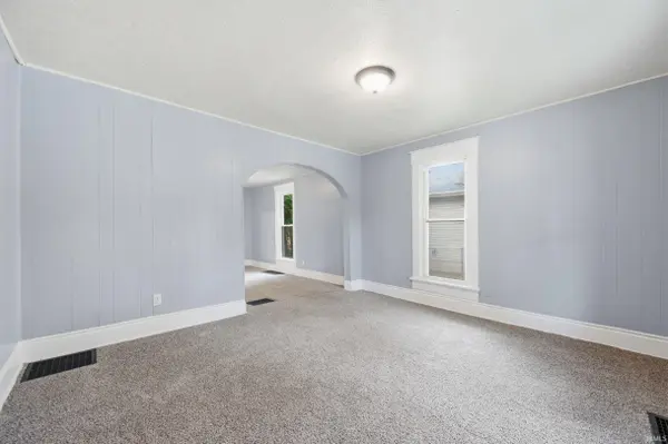 1303 S Shipley ST, Muncie, IN 47302-3757