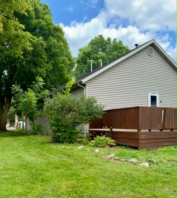 532 N Maple ST, Argos, IN 46501