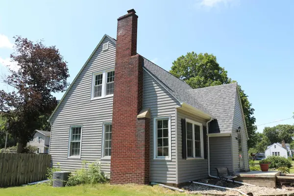 2803 Greenwood AVE, Trail Creek, IN 46360-5709