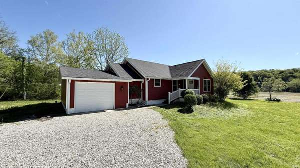7805 US HWY 50 E HWY, Bedford, IN 47421