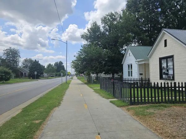 1312 E Walnut ST, Evansville, IN 47714