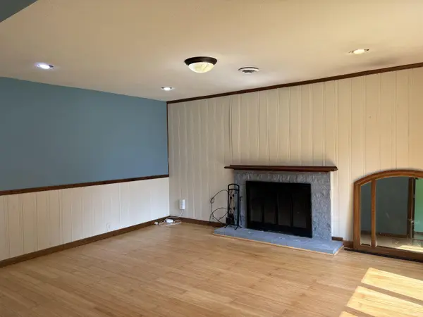 1410 E Locust ST, Vincennes, IN 47591