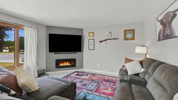 2301 LaForge Lane ***, Auburn, IN 46706
