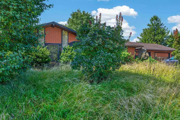 5561 E Laughery Creek RD, Aurora, IN 47001-8231