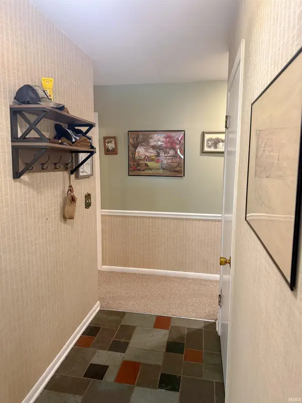 1312 Corvair CT, Kokomo, IN 46902