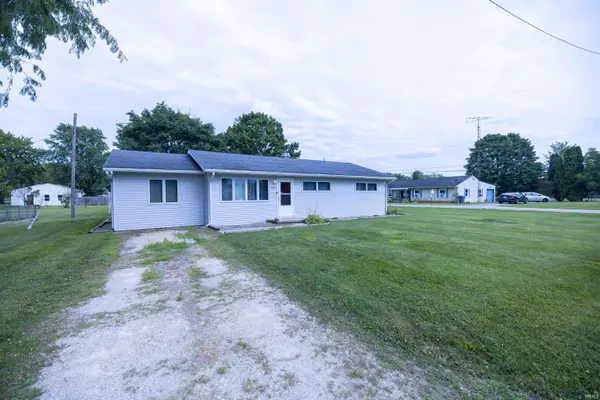 400 Gym ST, Farmland, IN 47340