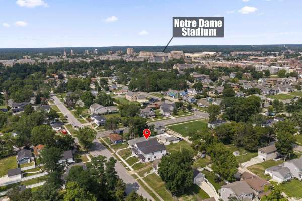 922 N Hill ST, South Bend, IN 46617
